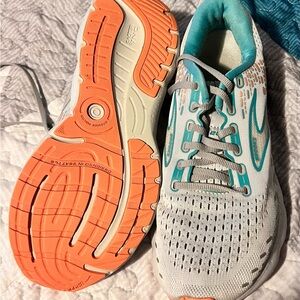 Women’s Brooks Glycerin 20